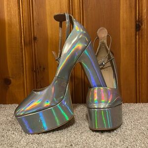 Schutz Heels Women's 8.5B Holographic Platform Iridescent Block